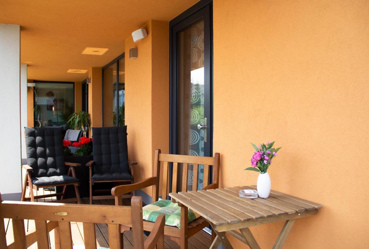 Penzion Cafe Na Svahu Cheb Luaran gambar