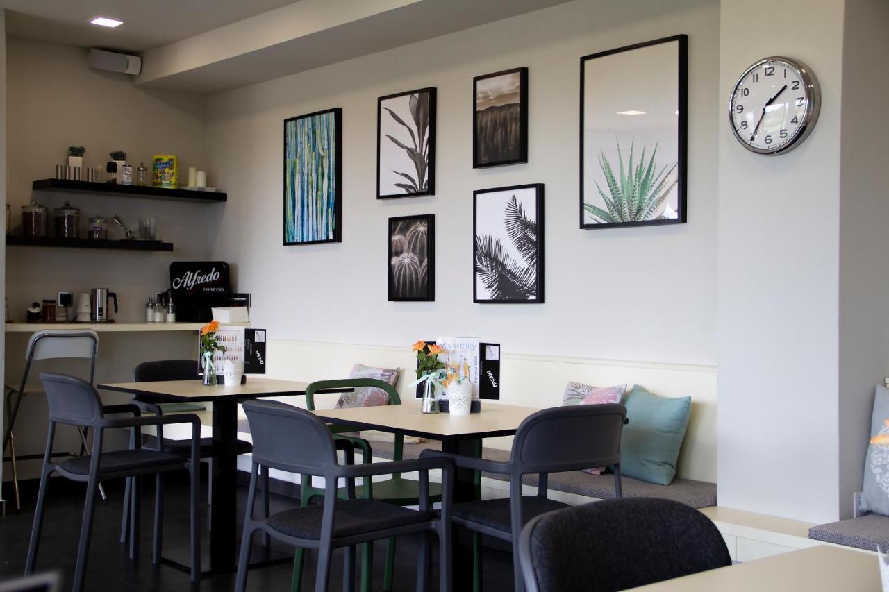 Penzion Cafe Na Svahu Cheb Luaran gambar