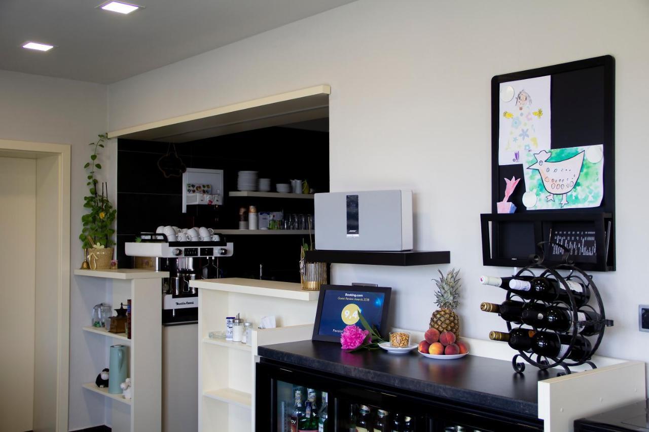 Penzion Cafe Na Svahu Cheb Luaran gambar